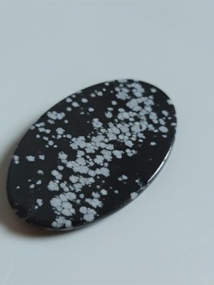 Cabochon d'obsidienne flocon de neige