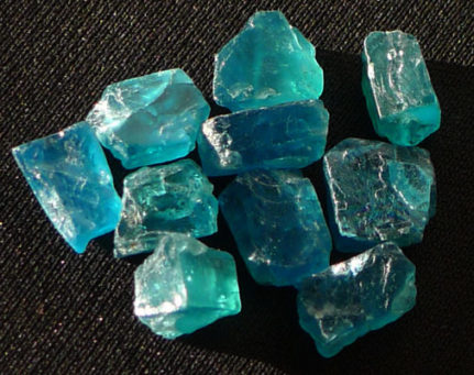 apatite neon brut