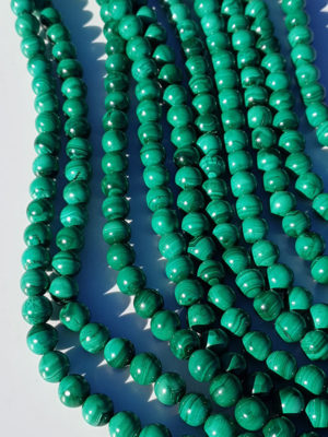 perles malachite claire A 8mm