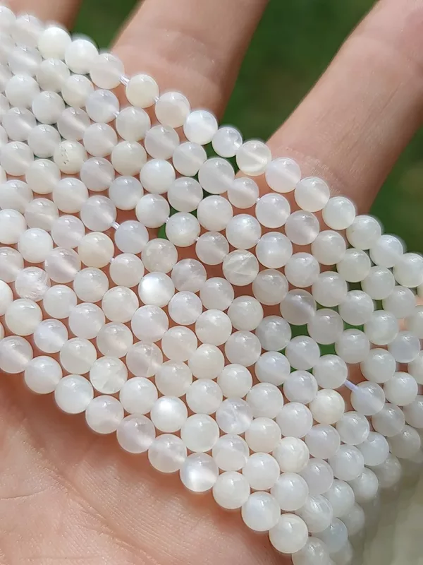 perles pierre de lune AA 4mm, fil 40cm