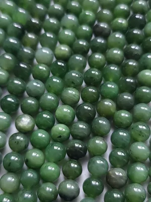 jade nephrite foncé 6mm