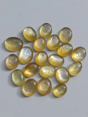 cabochon lepidolite micca jaune