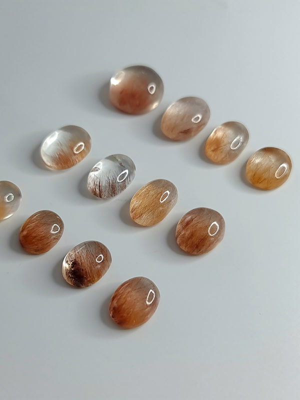 Cabochon quartz rutile cheveux d'ange