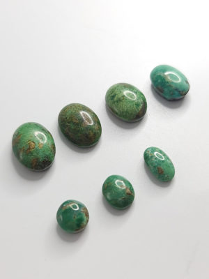 Cabochon turquoise d'iran vert