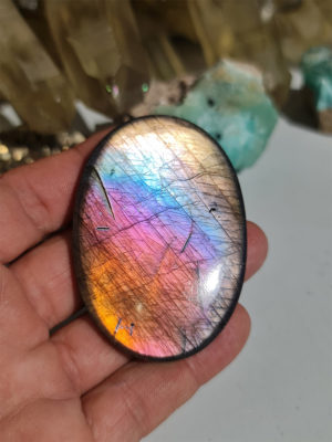 cabochon de Labradorite multicolore