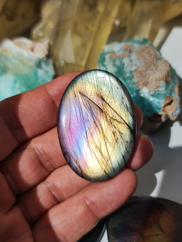 cabochon de Labradorite multicolore