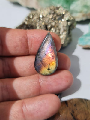 Cabochon de Labradorite multicolore