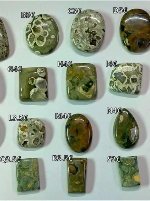 cabochon rhyolite - ref : rhyolite01