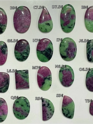cabochon rubis zoisite - ref : zoisite01
