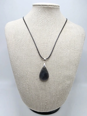 Pendentif protection labradorite