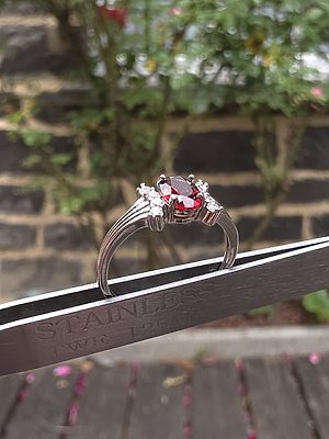 Bague en grenat