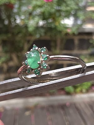 bague en emeraude
